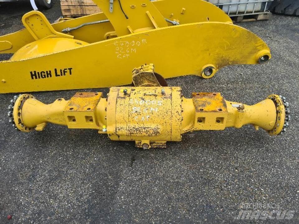 CAT 926M Предаване