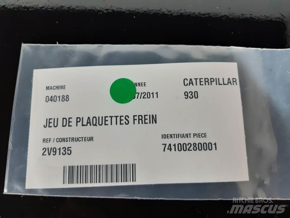 CAT 930 Релси, вериги и ходова част

