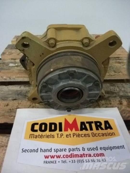 CAT 943 Хидравлични