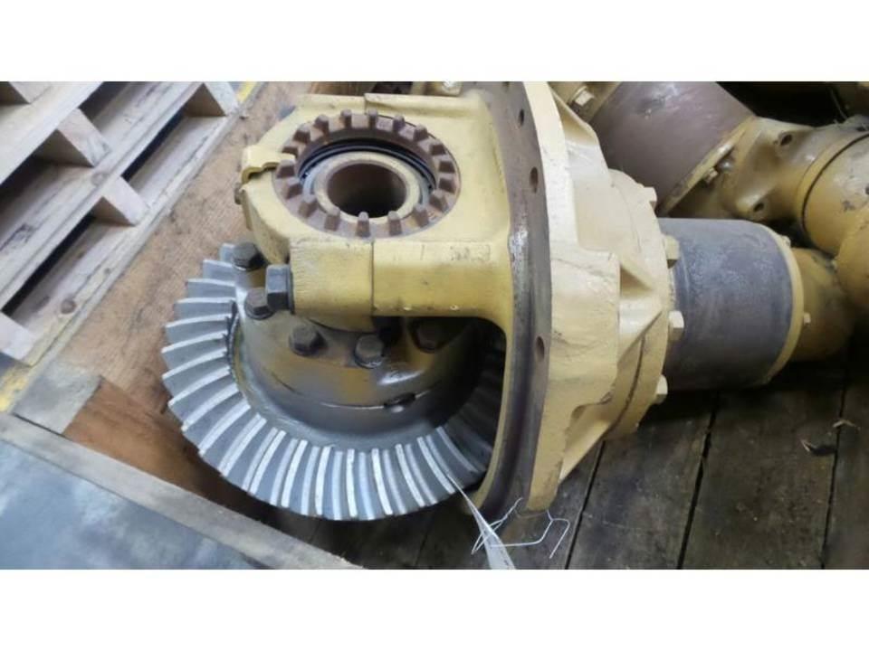 CAT 950 Предаване
