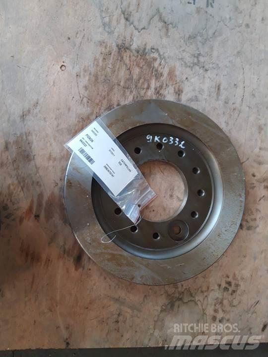 CAT 950 Предаване