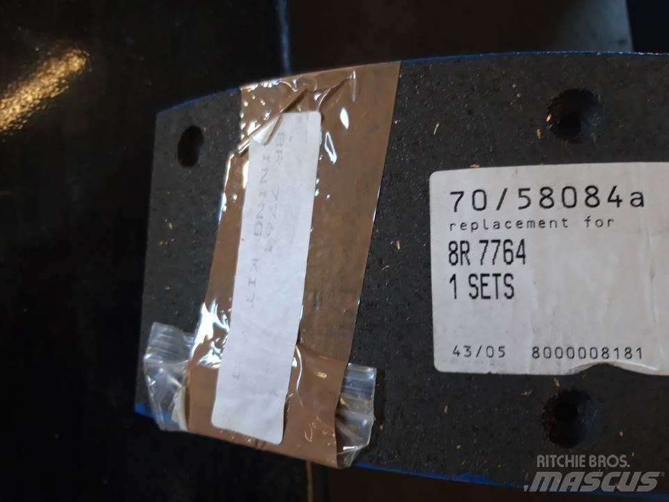 CAT 950 Релси, вериги и ходова част

