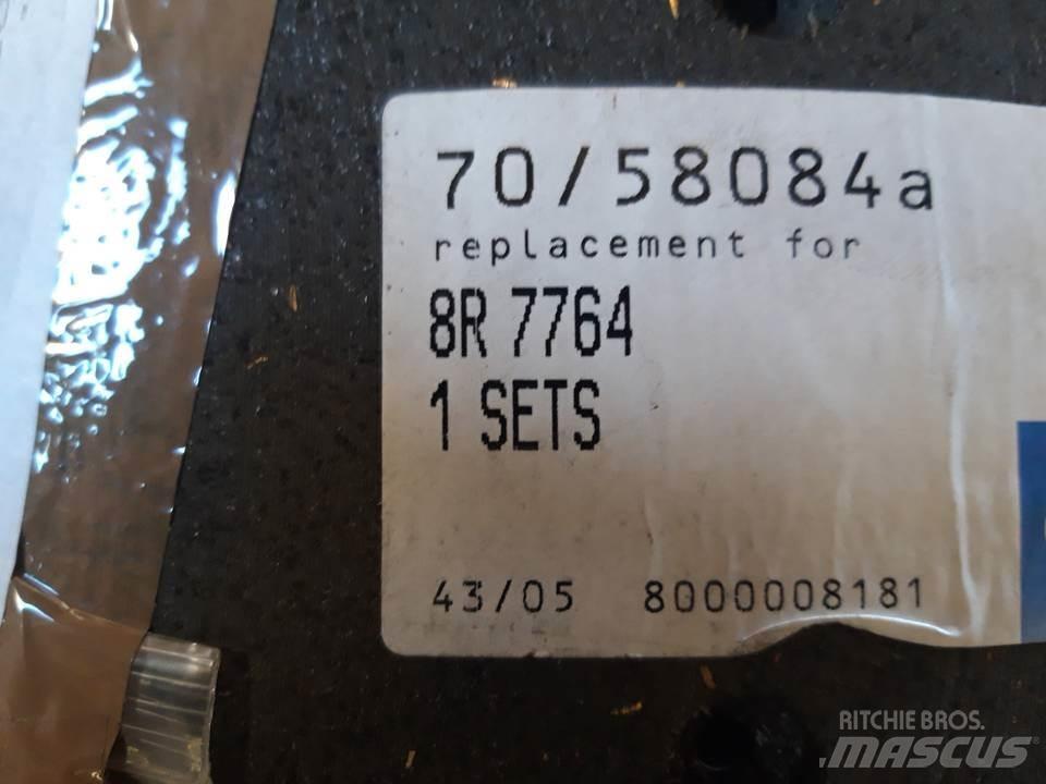 CAT 950 Релси, вериги и ходова част
