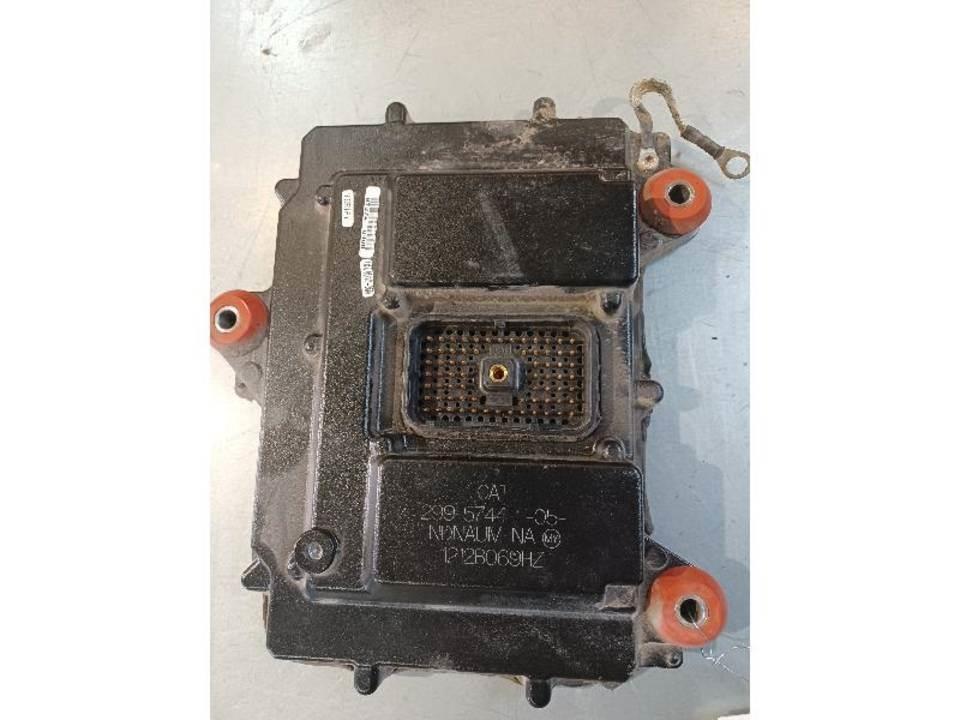 CAT 950K Кабина