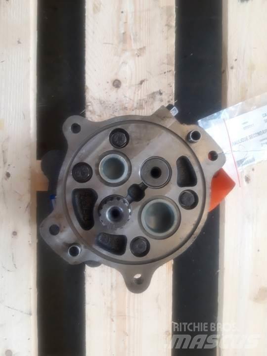 CAT 955K Хидравлични
