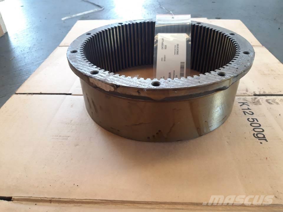 CAT 955K Предаване