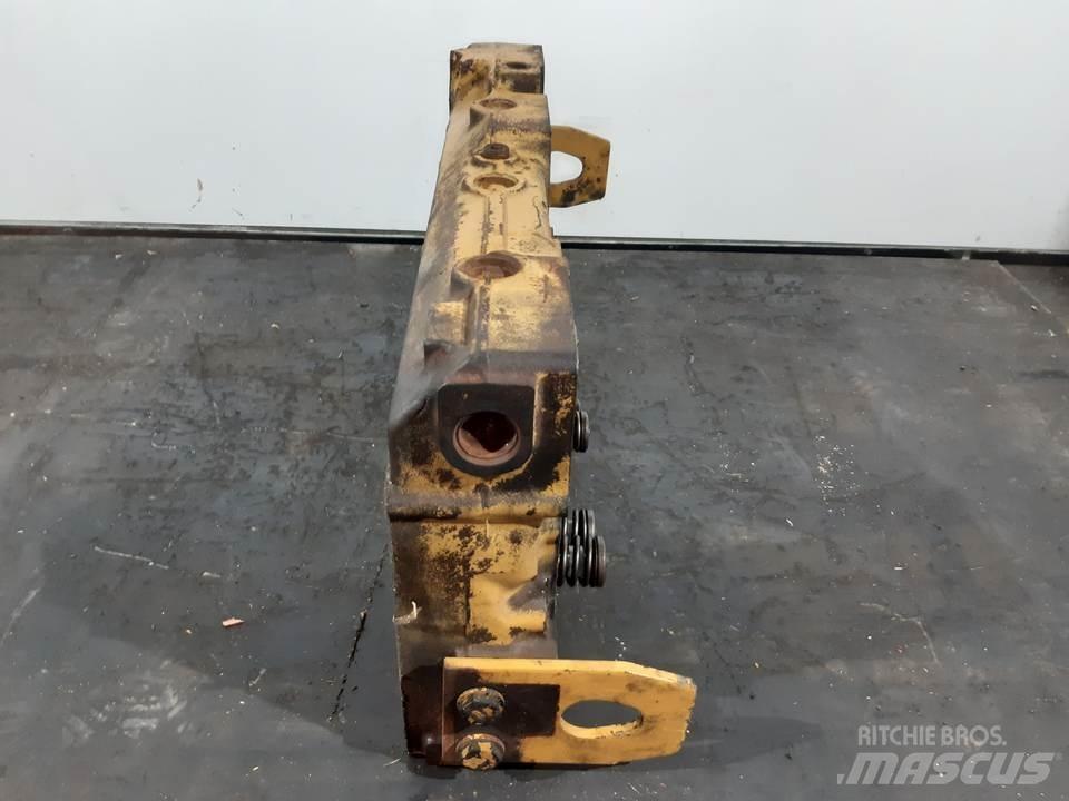 CAT 963 Двигатели