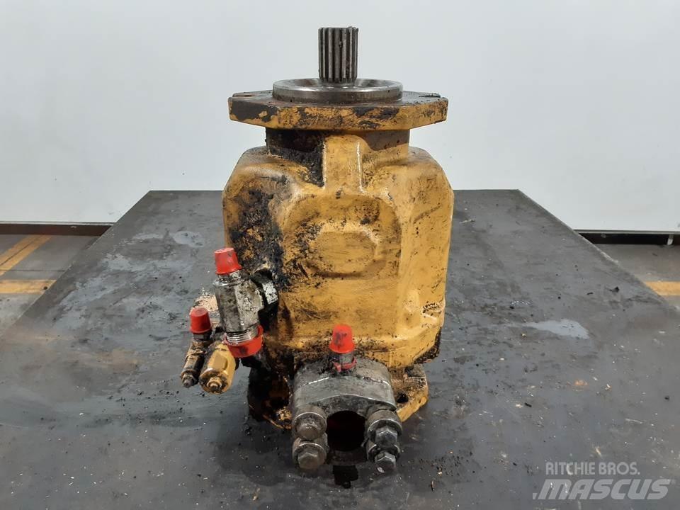 CAT 963D Хидравлични