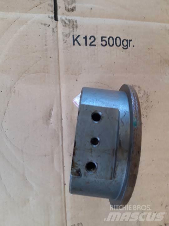 CAT 966C Предаване