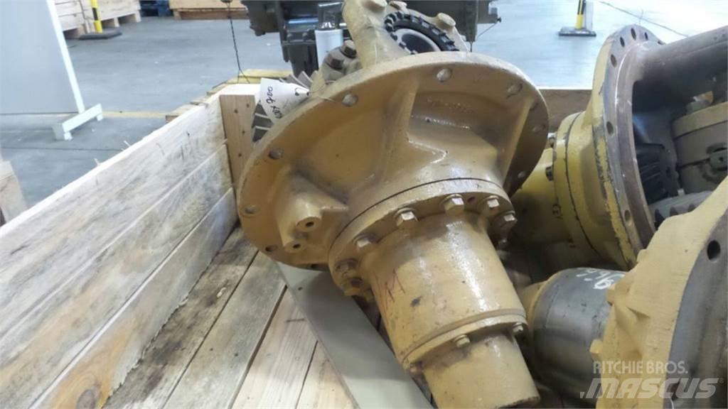 CAT 966D Предаване