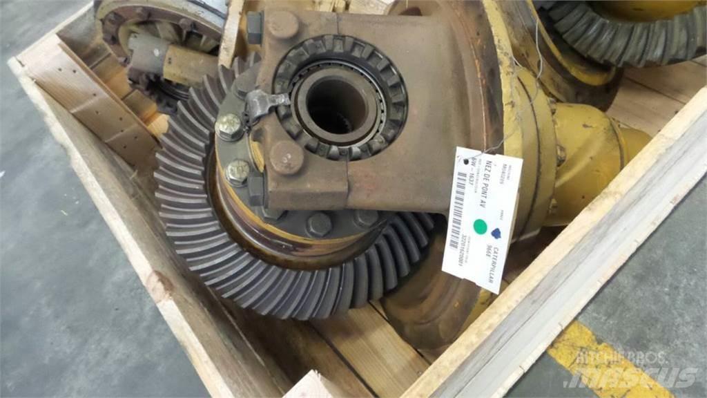 CAT 966E Предаване
