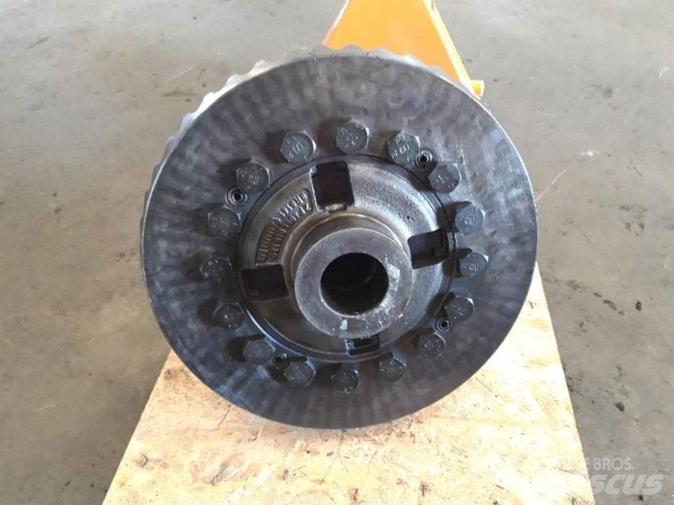 CAT 966F Предаване