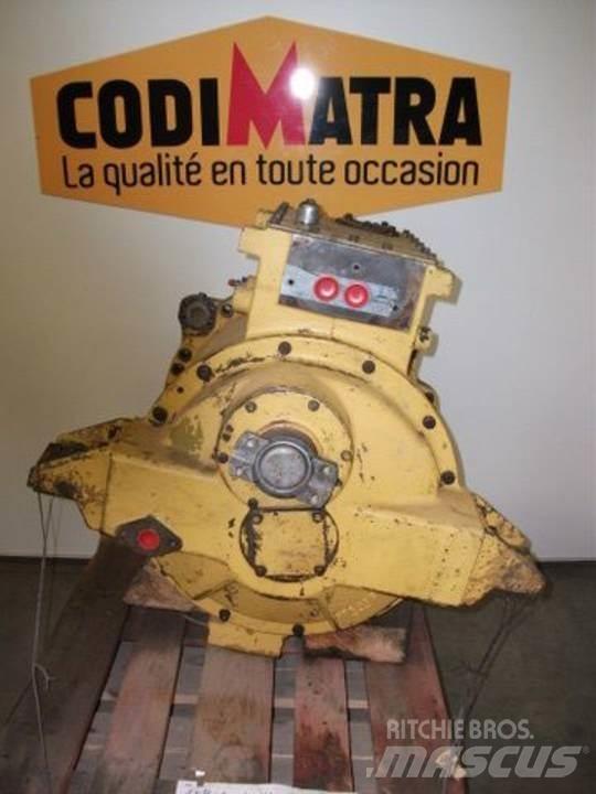 CAT 988B Предаване
