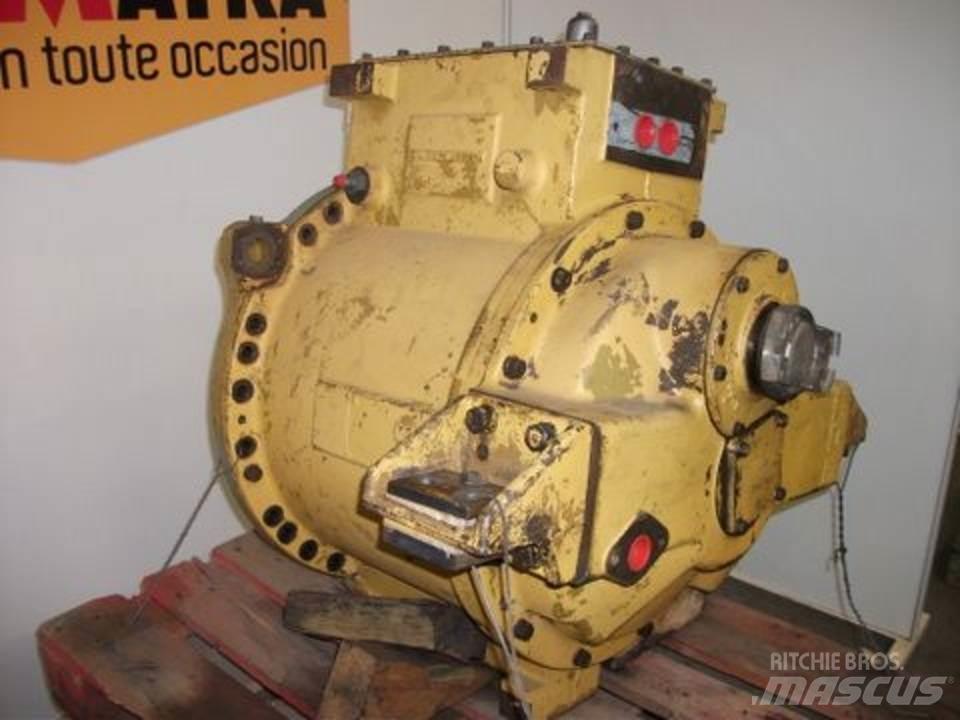 CAT 988B Предаване