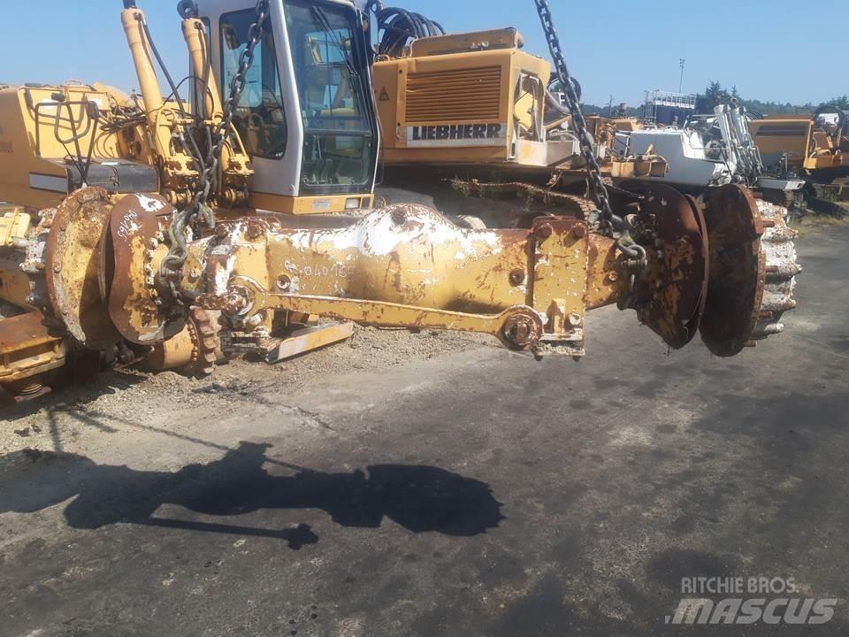 CAT D250D Предаване