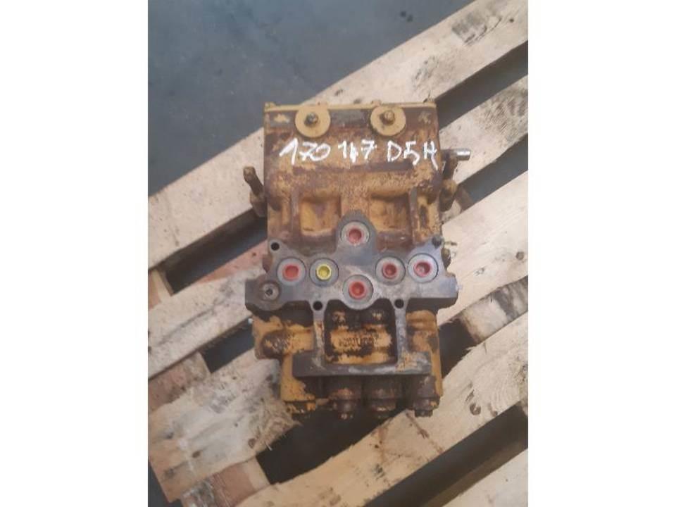 CAT D5H Хидравлични