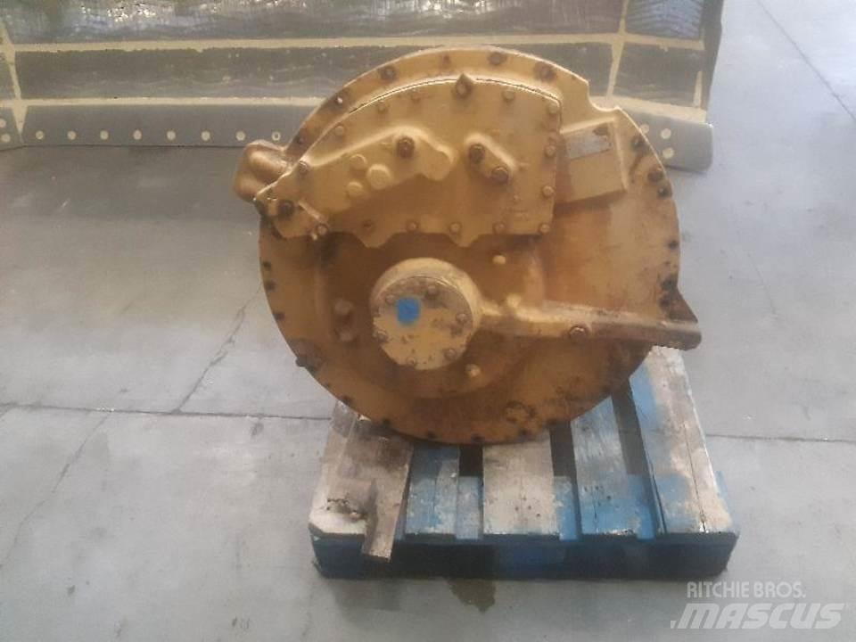 CAT D5H Предаване