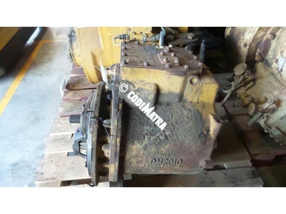 CAT D6C Предаване