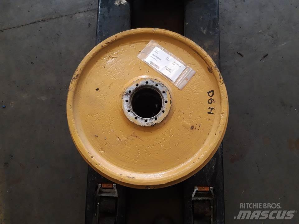 CAT D6H Релси, вериги и ходова част
