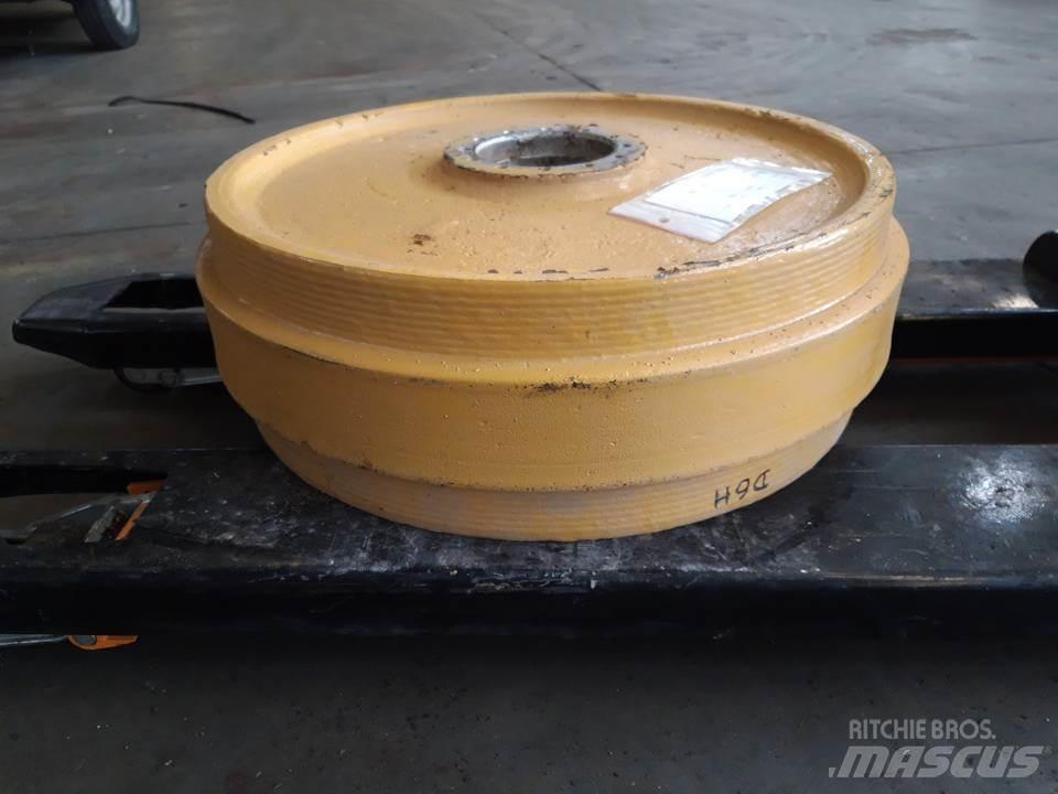 CAT D6H Релси, вериги и ходова част
