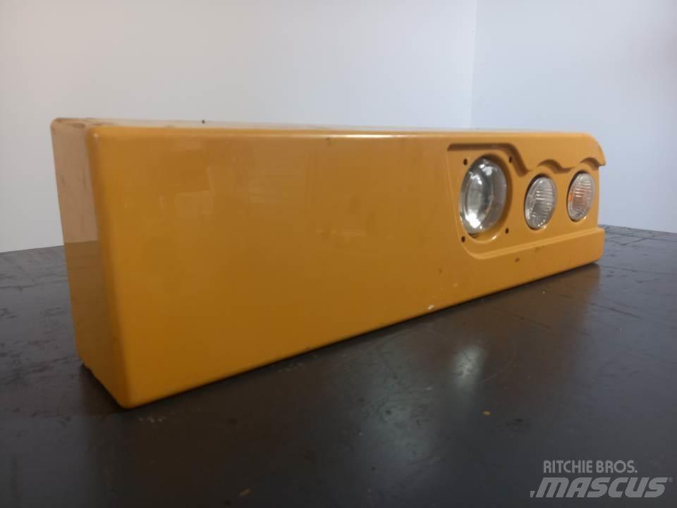 CAT M320F Кабина