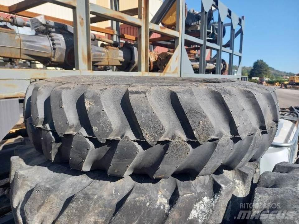 CAT M320F Релси, вериги и ходова част
