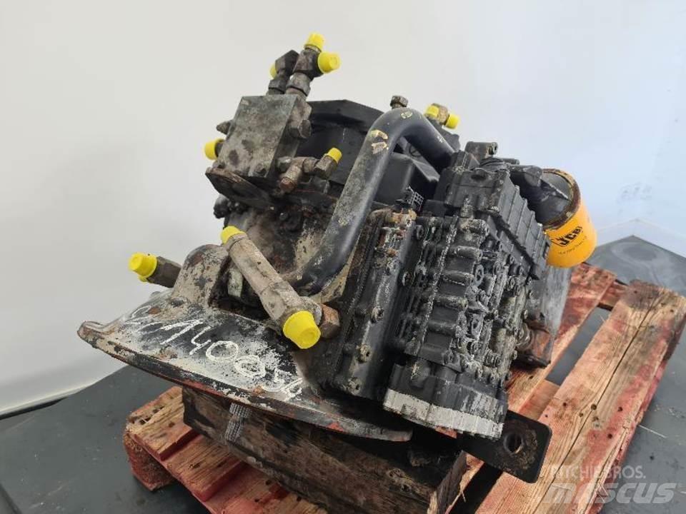 JCB 416HT Предаване
