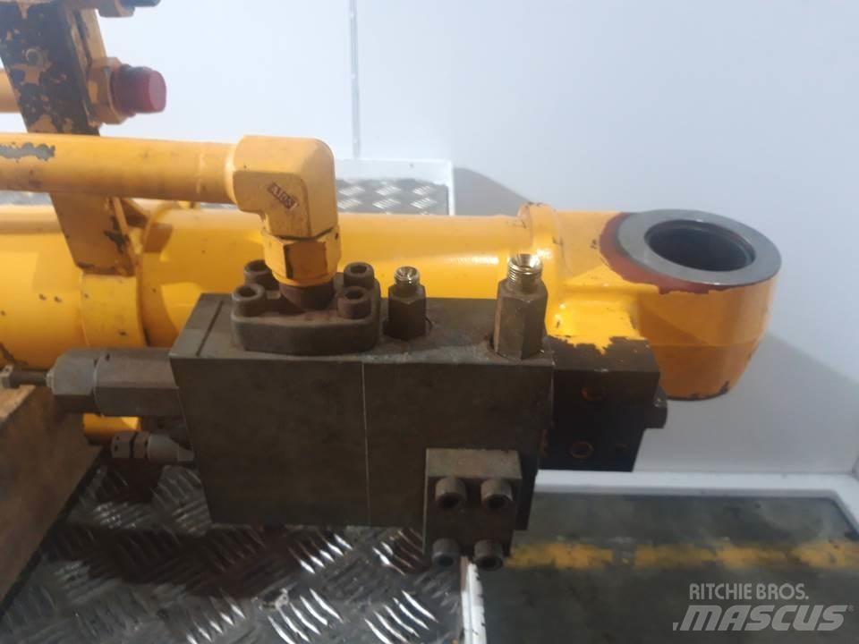JCB JS160 Хидравлични