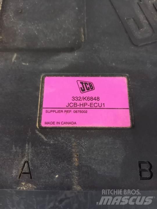 JCB JS190 Кабина