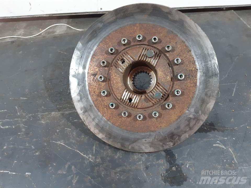 Volvo A30G Предаване