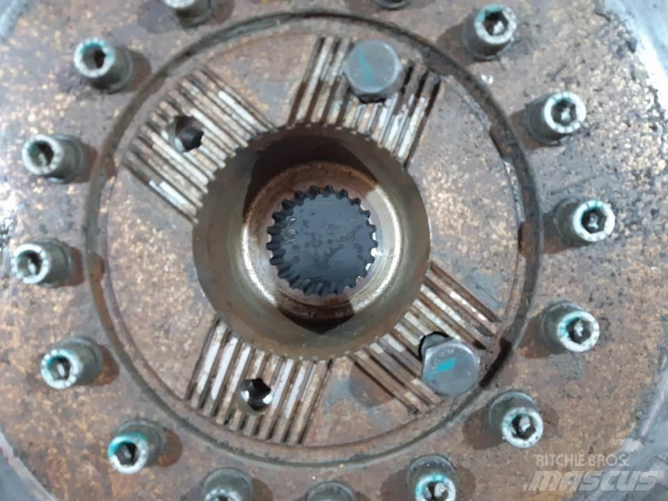 Volvo A30G Предаване