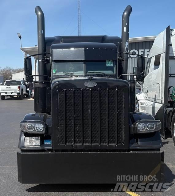 Peterbilt 389 Други