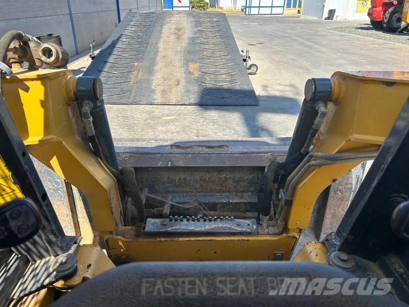 Gehl SR135 Мини товарачи