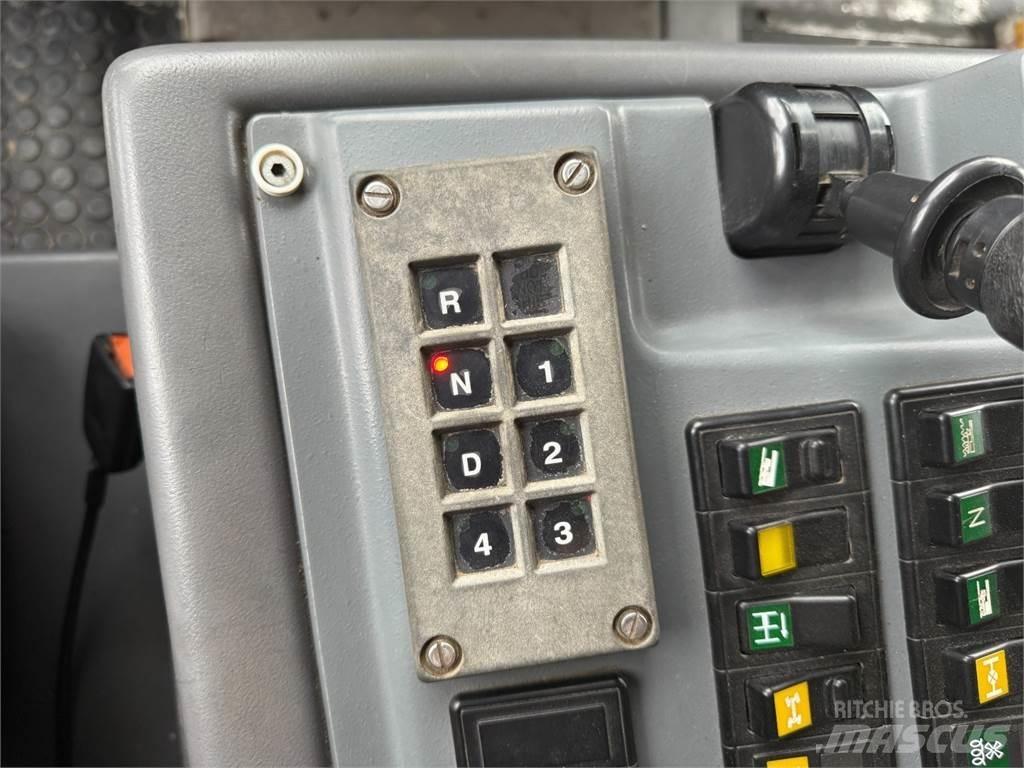 Grove GMK5240 Всъдеходни кранове