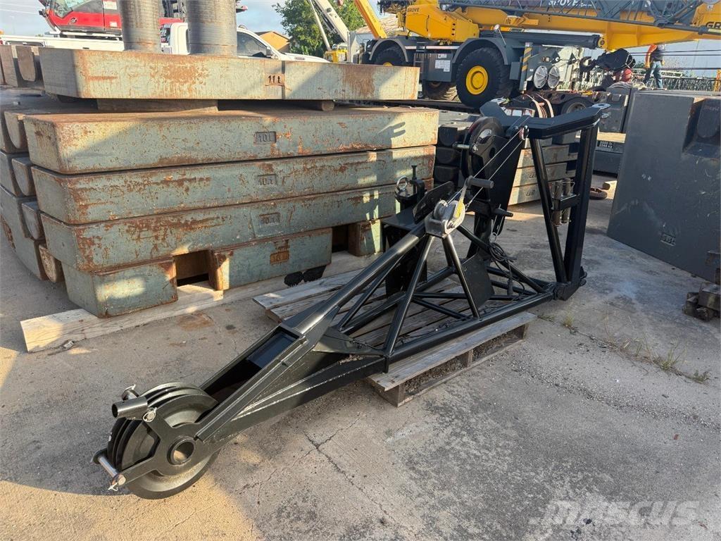 Liebherr  Стрели и рамена
