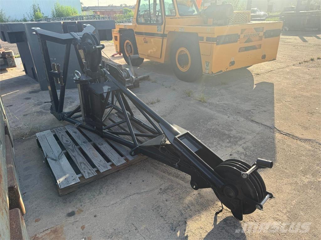 Liebherr  Стрели и рамена
