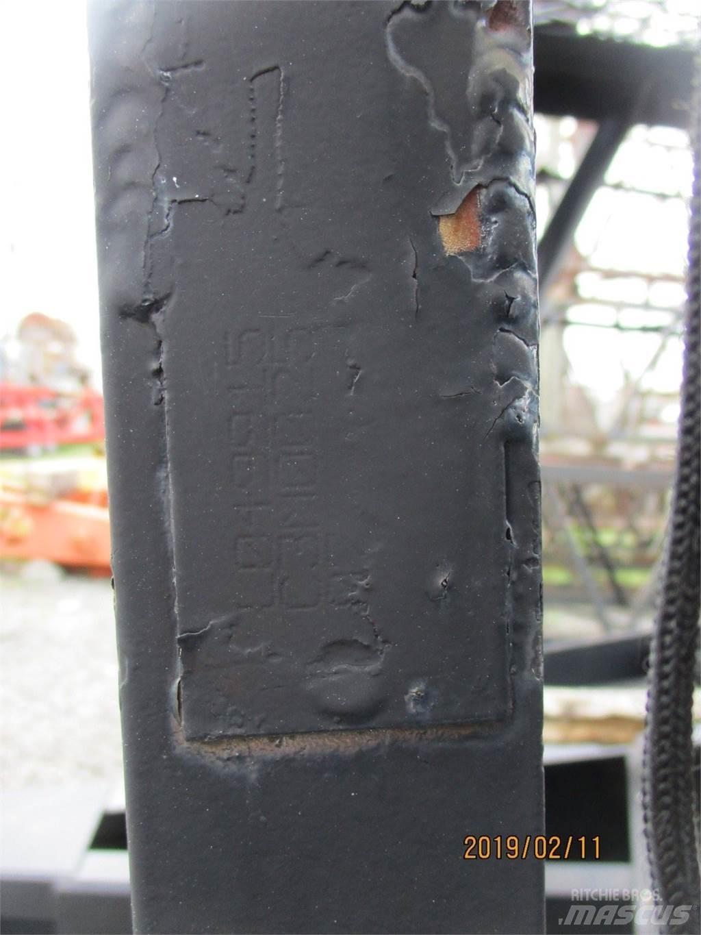 Link-Belt C3M0025 Стрели и рамена
