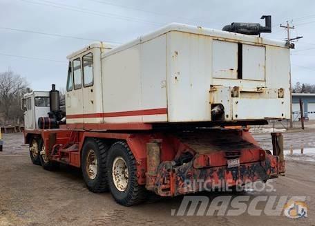 Link-Belt HC-218 Всъдеходни кранове