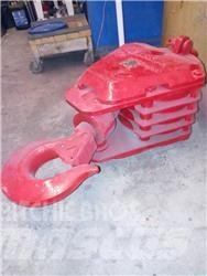 Lorain MCH 230E Всъдеходни кранове