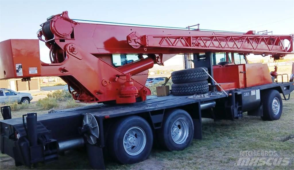 Lorain MCH 230E Всъдеходни кранове