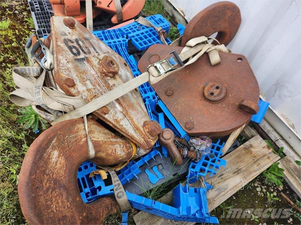  Other Части и оборудване за кранове
