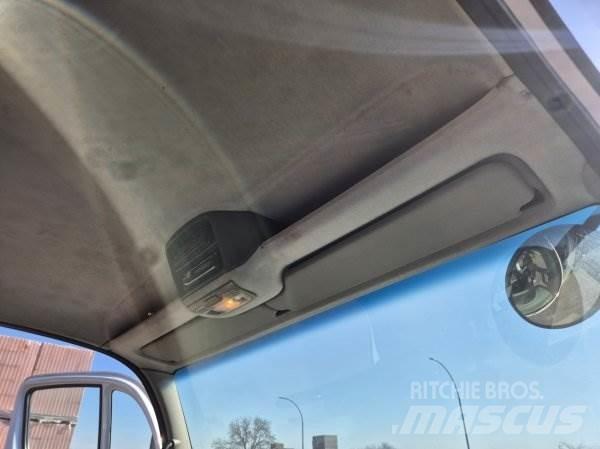Avia D120 +CTS Камиони с кран с кука