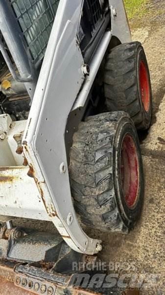 Bobcat S130 Мини товарачи

