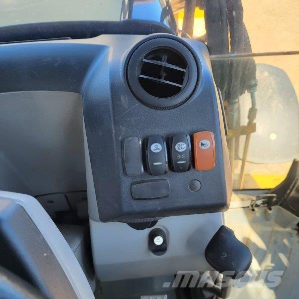 CAT 428 E Товарач със заден ексватор