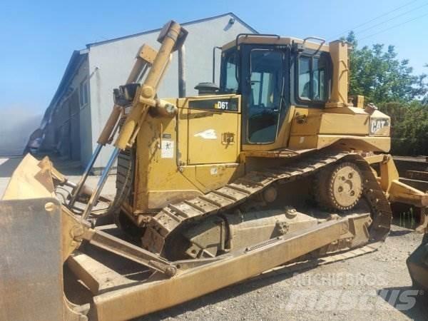 CAT D6T XL Верижни булдозери
