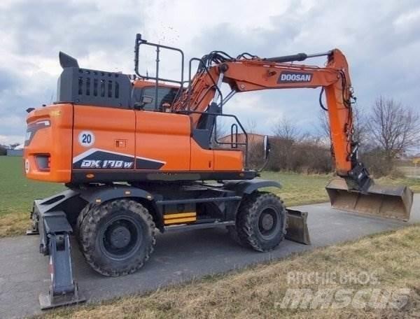 Doosan DX 170 W-7 Колесни екскаватори