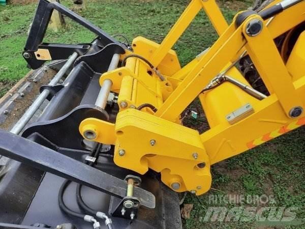 JCB 4CX +Piling Master Товарач със заден ексватор