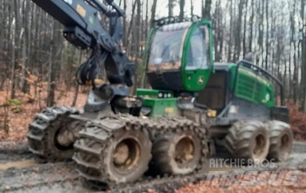 John Deere 1270 G 8W Секачи
