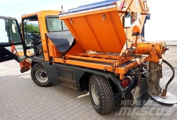 Ladog G 129 +Kobit Разстилачки на пясък и сол