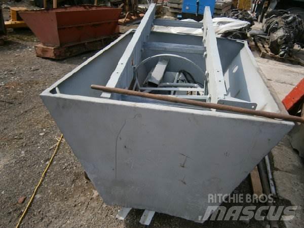 Multicar 25 Багери